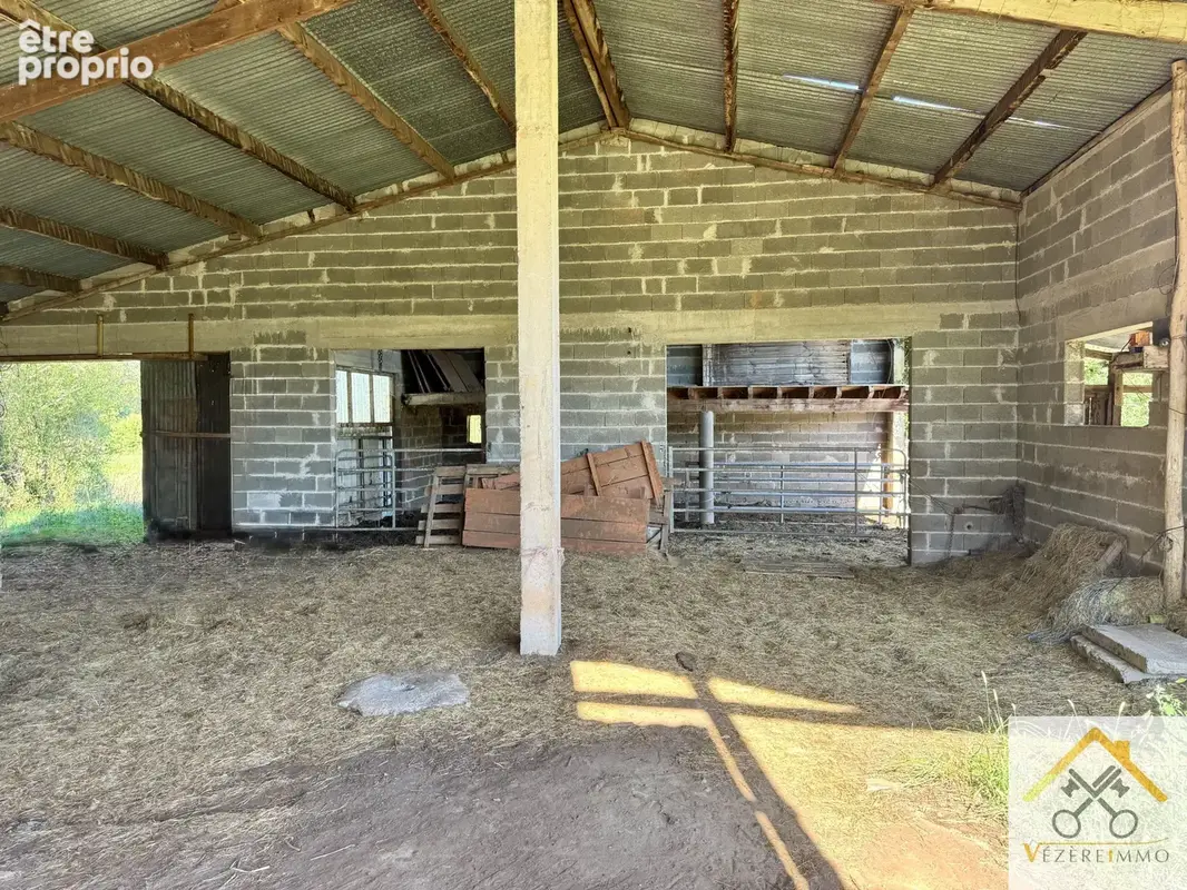 Bâtiment agricole 250 m2 - photo 4
