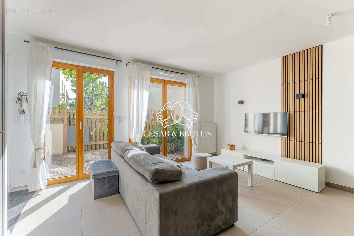 Maison 101 m² à Sainte-Foy-Les-Lyon  - photo 4