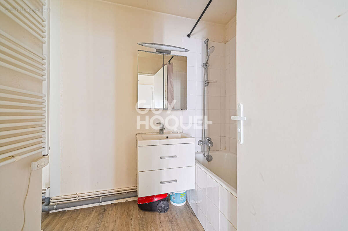 Appartement à PARIS-12E