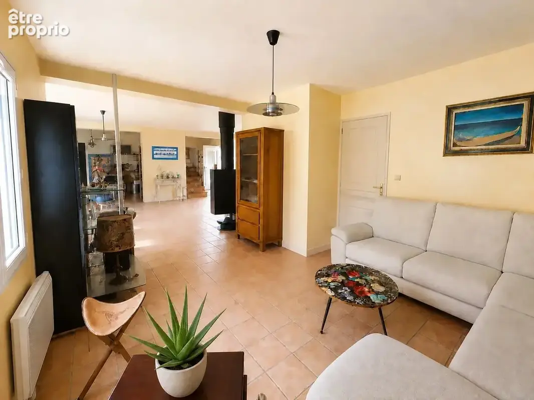 Maison familiale de 159 m² à Saint-Pourçain-sur-Sioule - photo 5