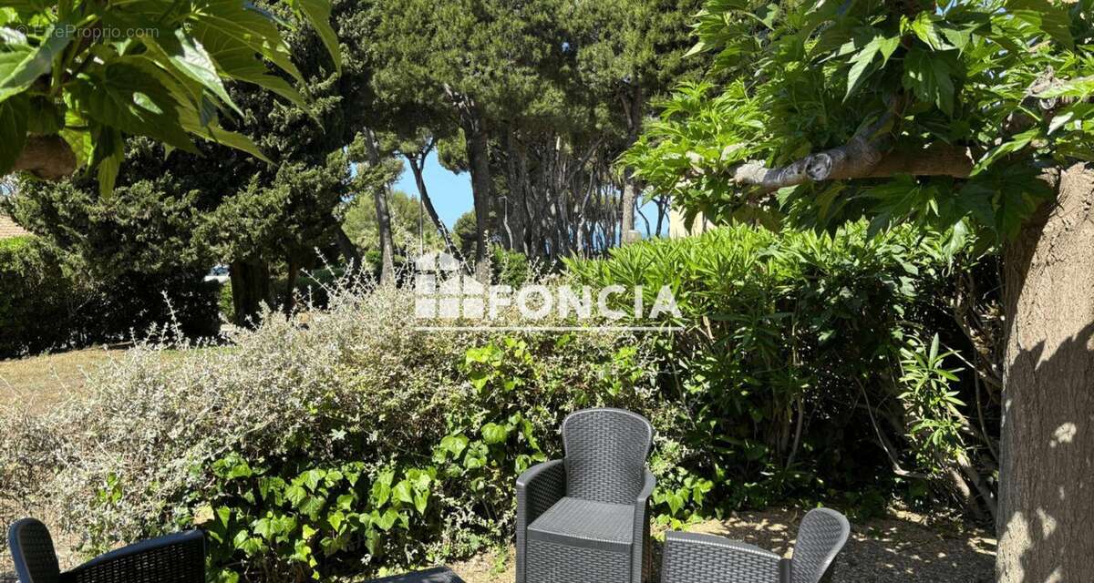 Appartement à SIX-FOURS-LES-PLAGES