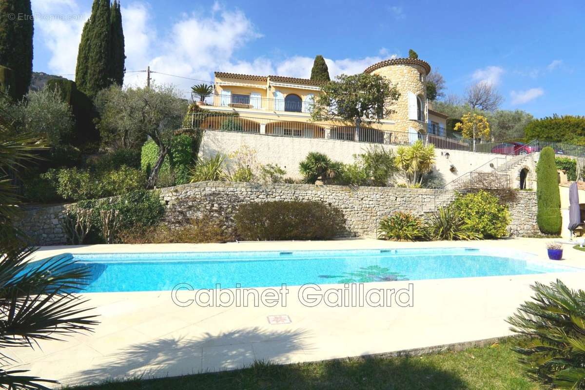 Maison à SPERACEDES