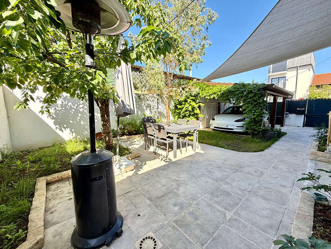 Maison à COLOMBES