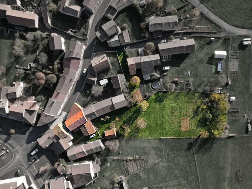 Maison à CHAMPAGNAT-LE-JEUNE