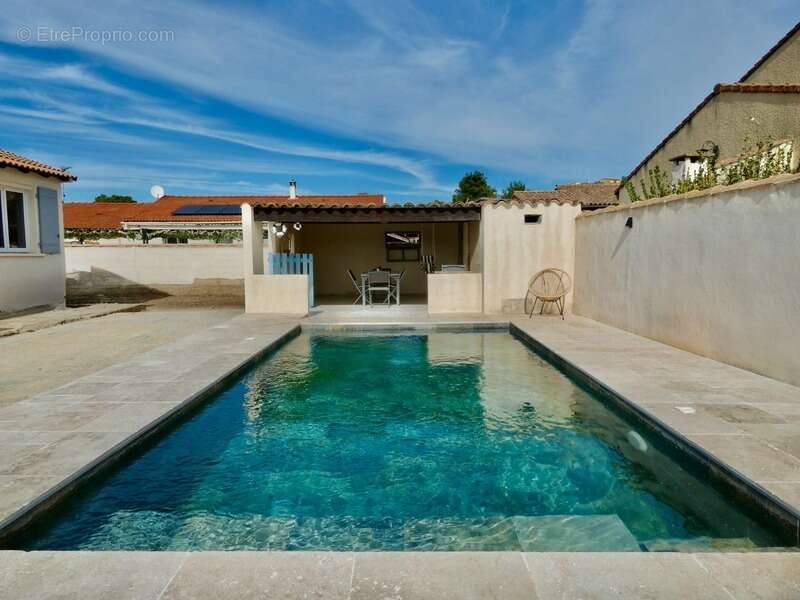 Maison à SAINT-GILLES