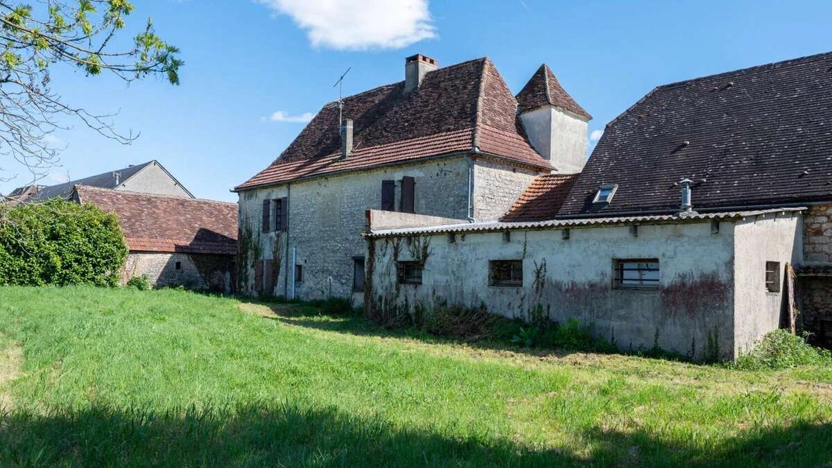 Maison à GOURDON
