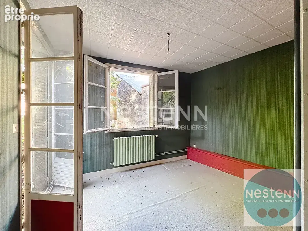 RARE À CONTRES - 227 m², 6 chambres, grange et énorme potentiel à 2 min du centre ! - photo 4