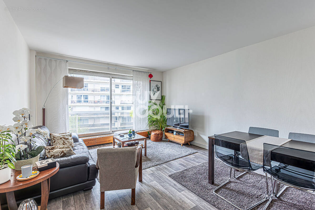 Appartement à PARIS-12E