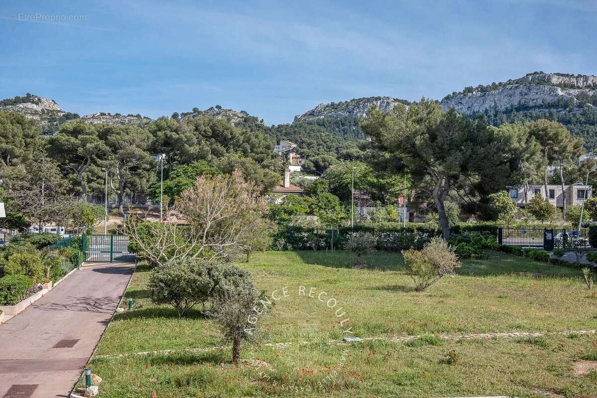 Appartement à MARSEILLE-8E