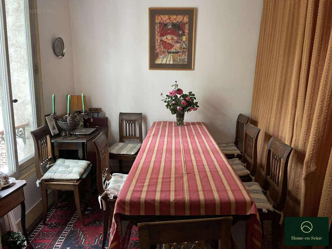 Maison à PARIS-17E