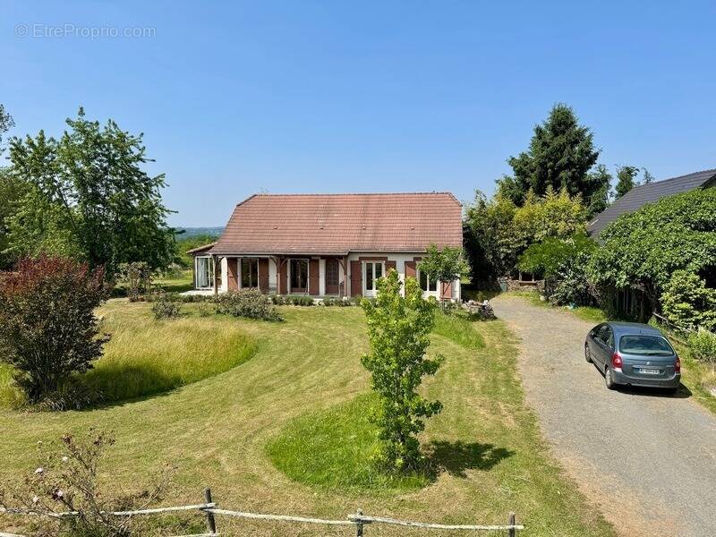 Maison à SAINT-MESMIN