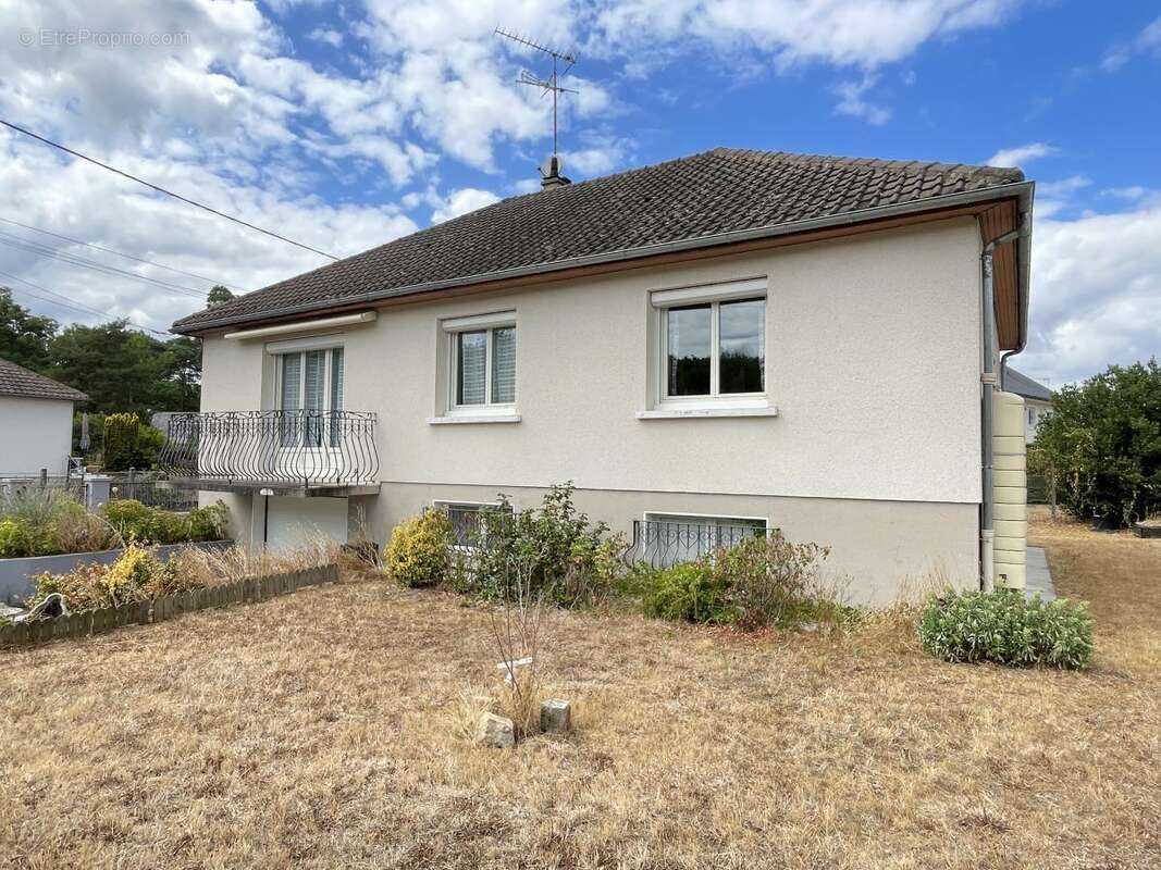 Maison 83 m² à Saint-Mars-La-Briere  - photo 2