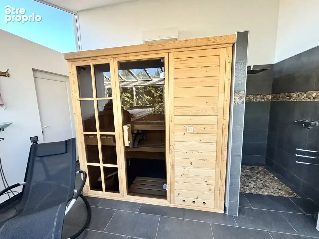 Portes-lès-valence   plain-pied 156 m2   spa, sauna et accès direct à la forêt - photo 18