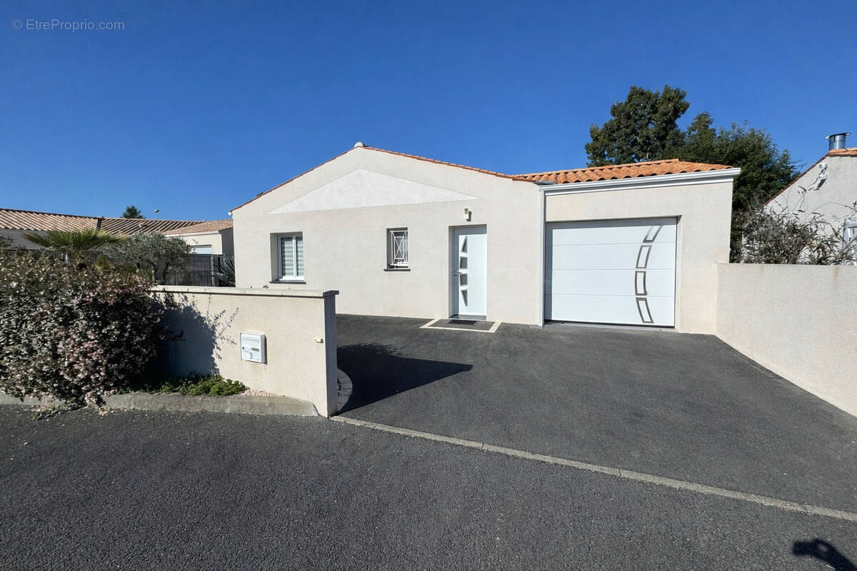 Maison à SAINT-SULPICE-DE-ROYAN