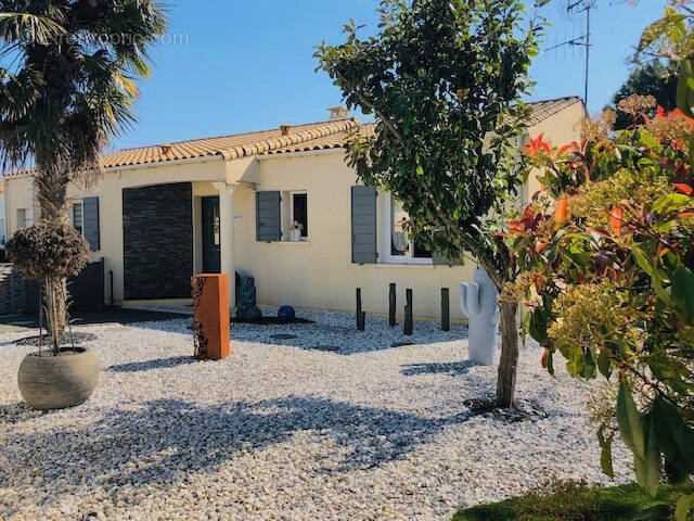 Maison à LA JARRIE