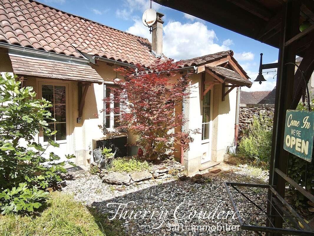 Maison 46 m² à Carlux  - photo 4