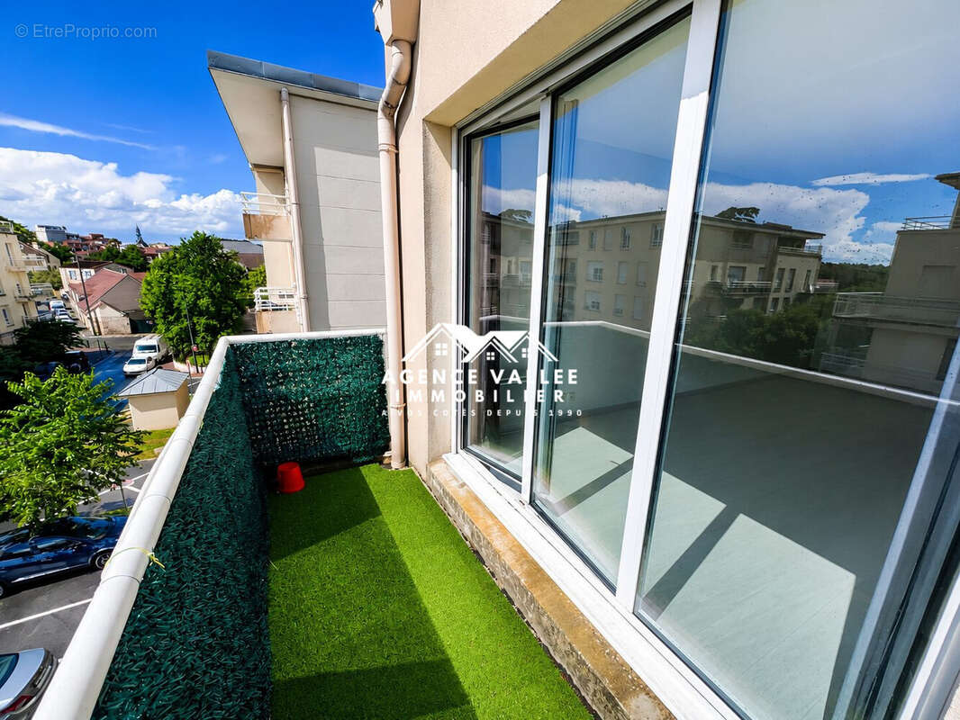 Appartement à CORBEIL-ESSONNES