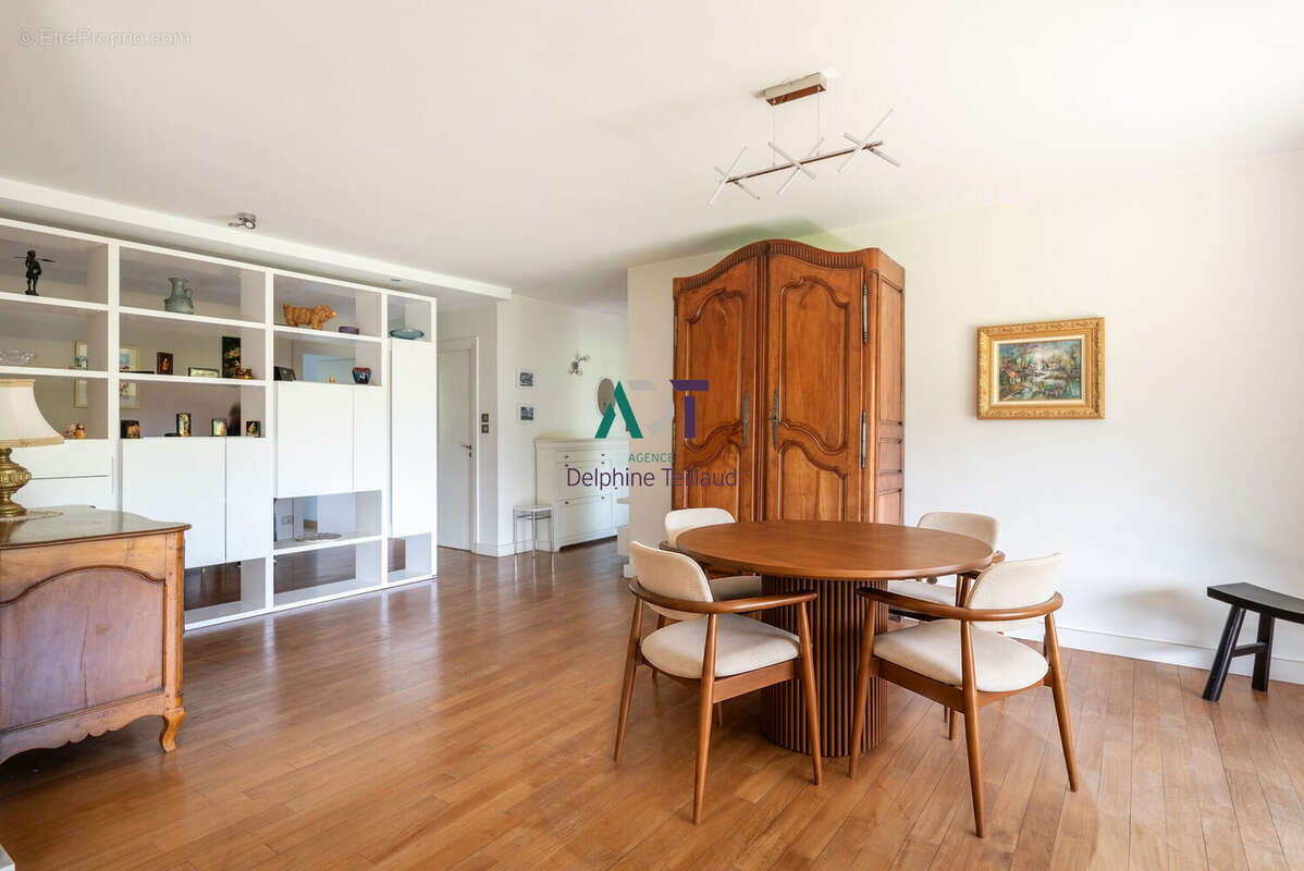 Appartement à SAINT-EGREVE