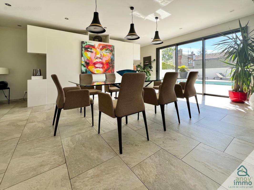 Maison à CHATELLERAULT