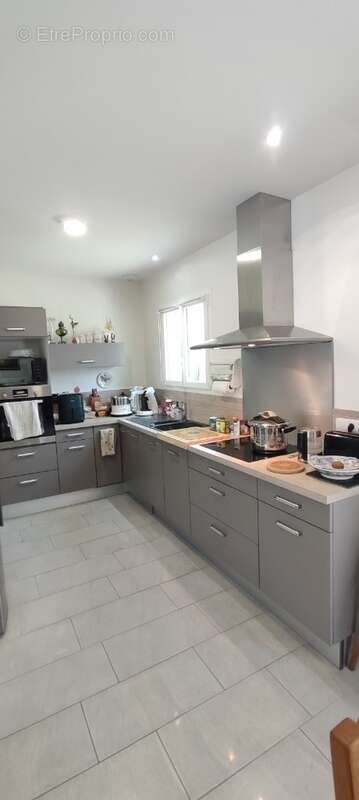 Maison à COUZE-ET-SAINT-FRONT