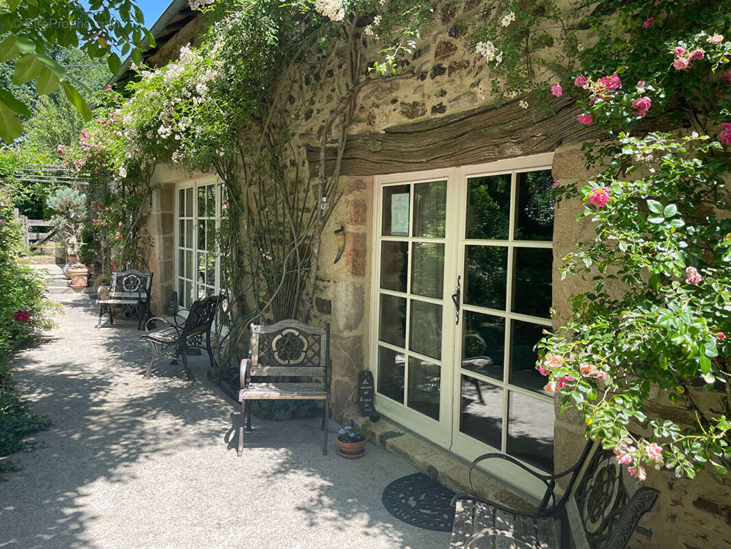 Maison à CHAMBOULIVE