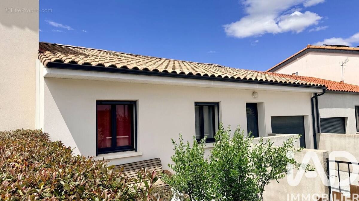 Photo 1 - Maison à PEYRESTORTES