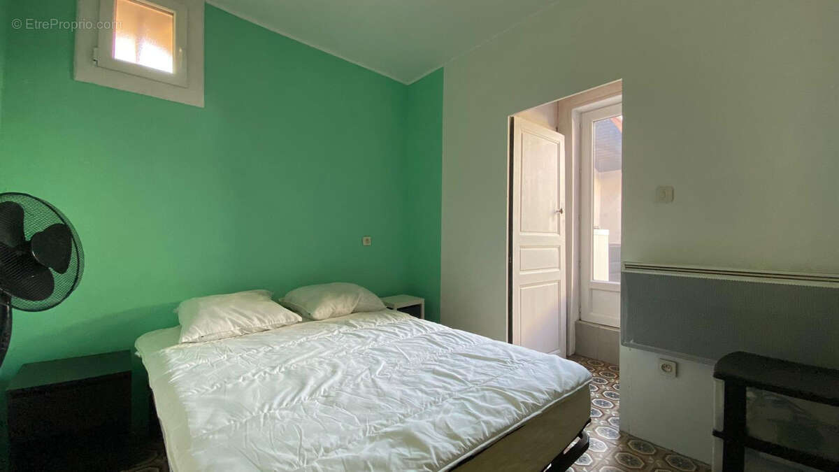 Maison à CREISSAN