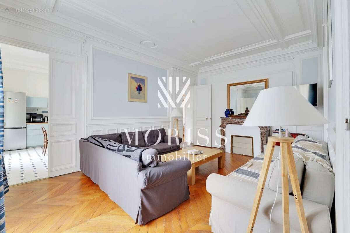 Appartement à PARIS-17E