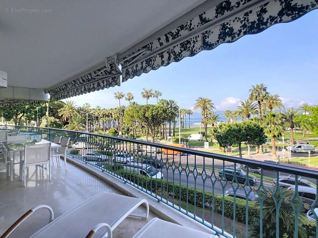 Appartement à CANNES