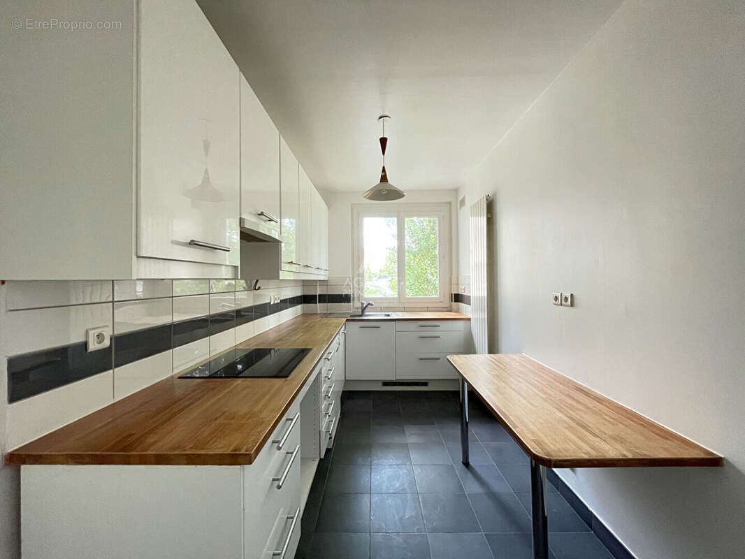 Appartement à CHAVILLE