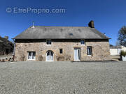 Maison à LA BAZOUGE-DU-DESERT