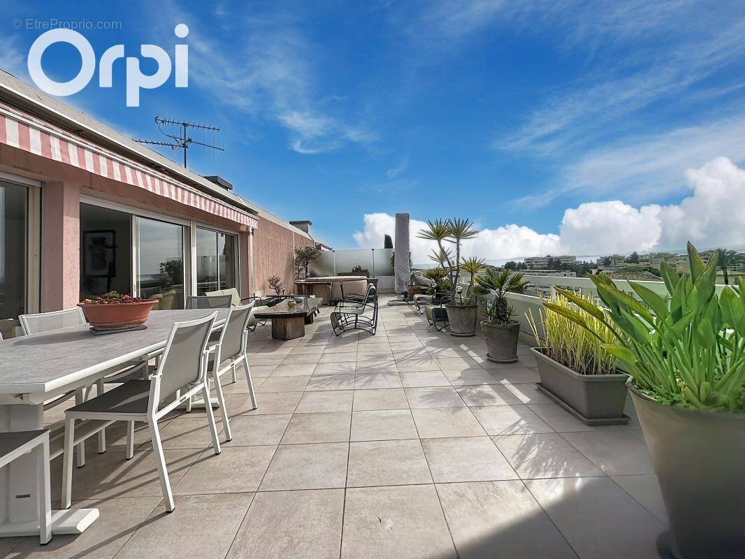 Appartement à CAGNES-SUR-MER