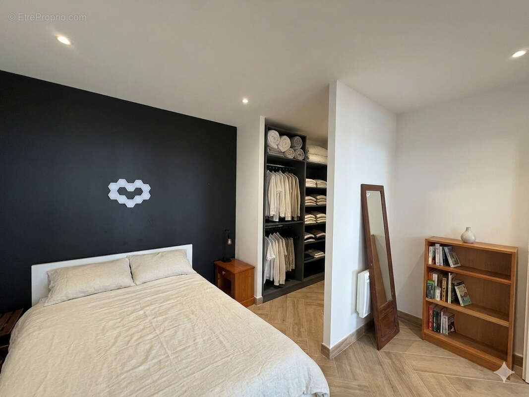 Maison à ROQUEBRUNE-SUR-ARGENS