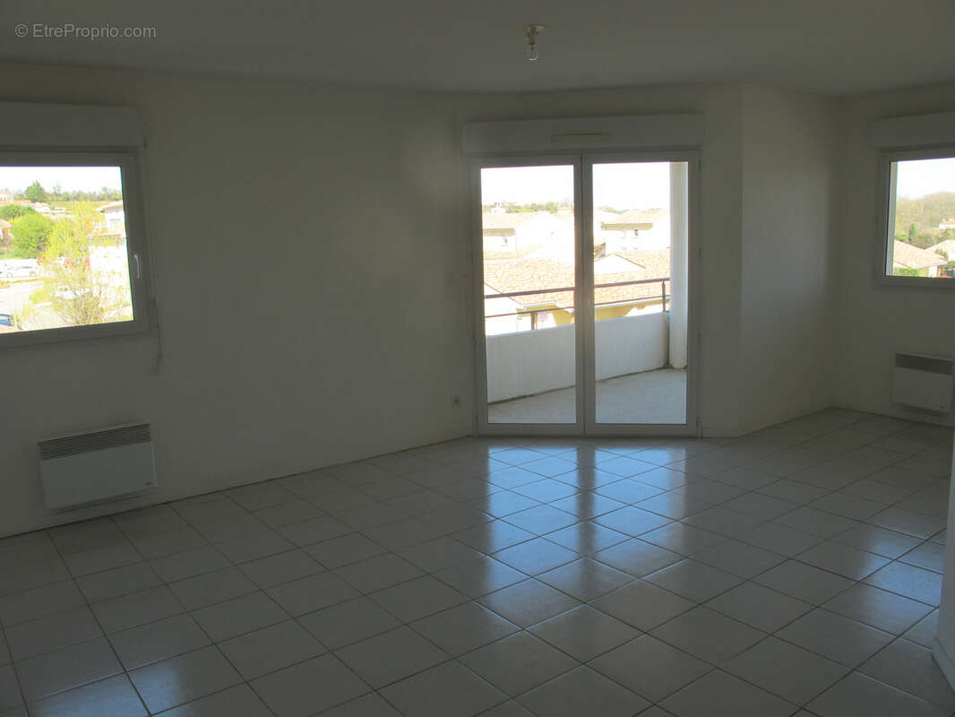 Appartement T3 avec Balcon - Idéal investisseur - photo 2