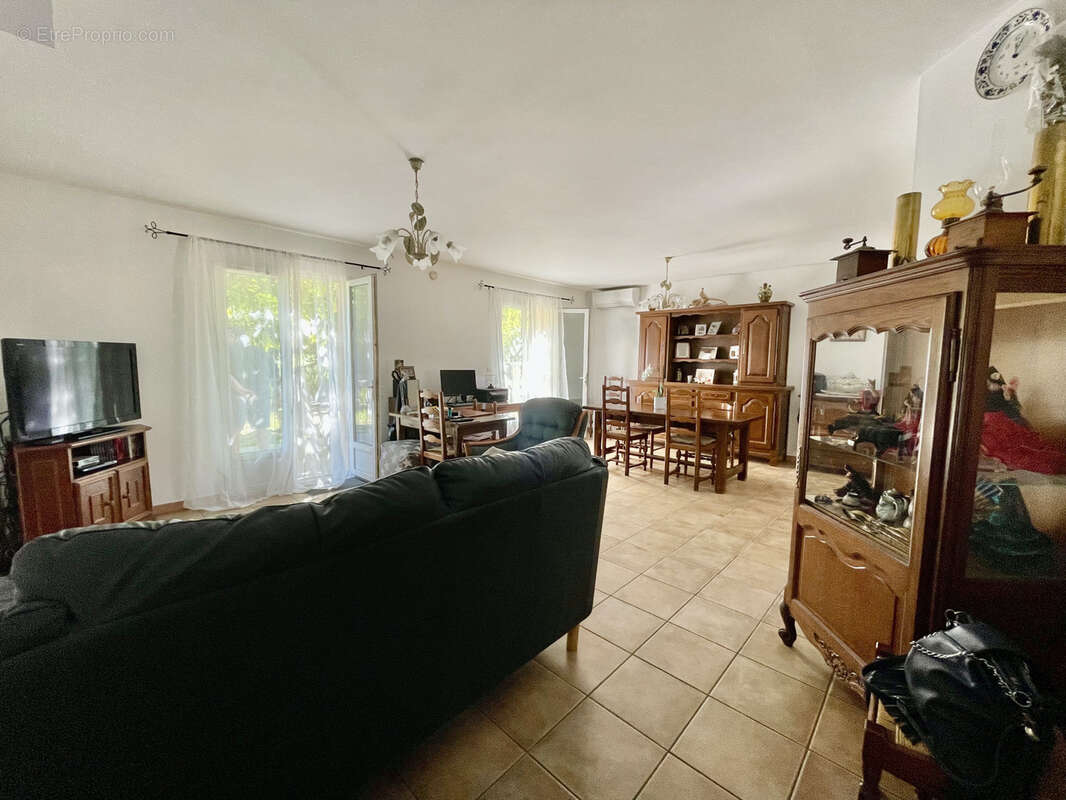 Maison à VAISON-LA-ROMAINE