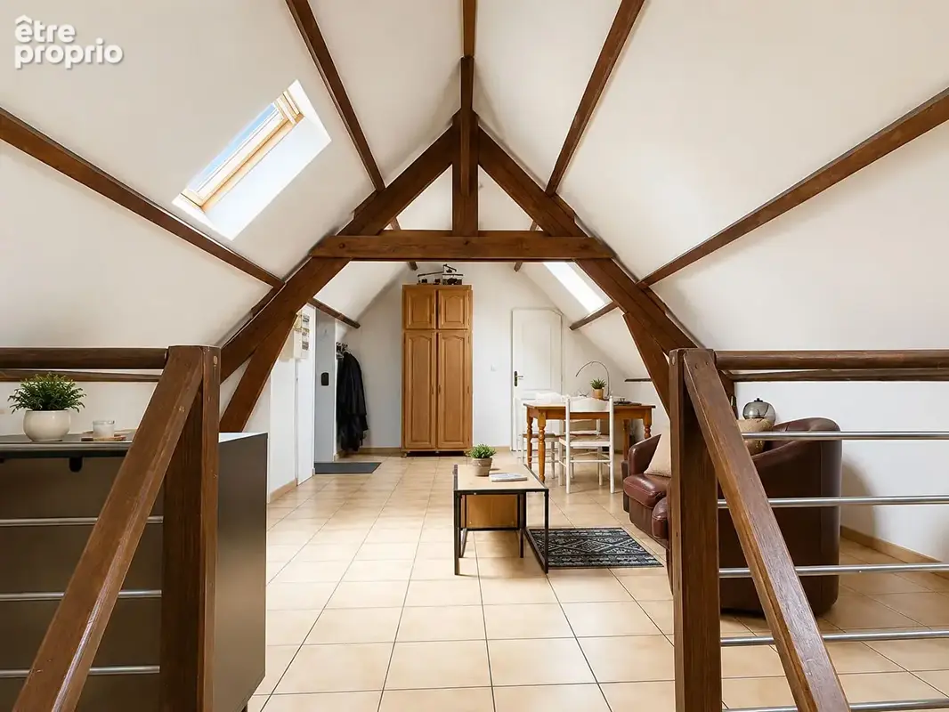 Appartement T2 de 51m² avec entrée indépendante et stationnement - photo 3