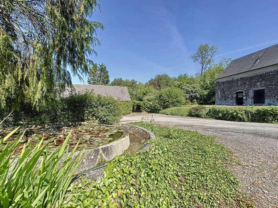 Maison à CANVILLE-LA-ROCQUE