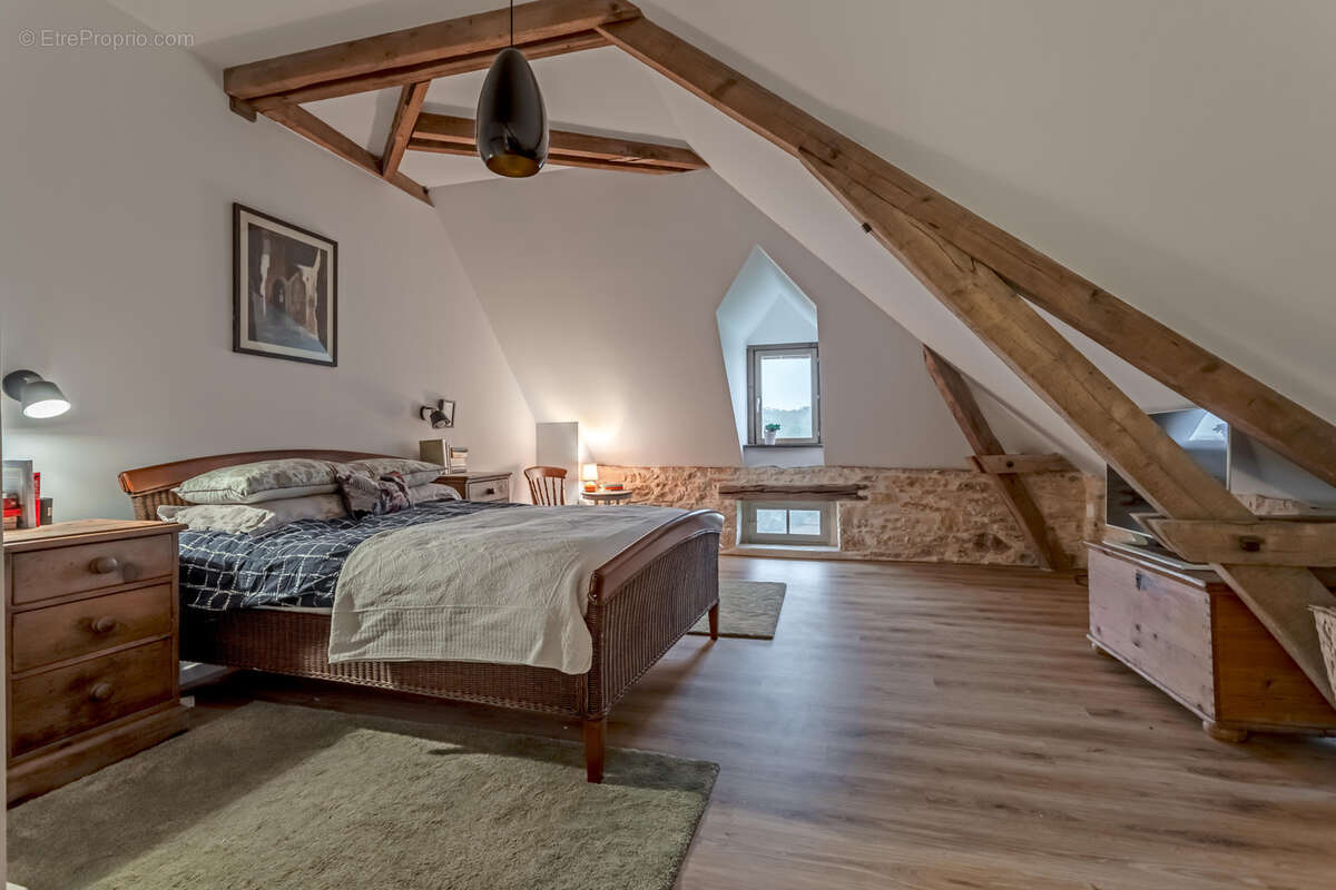 Maison à LAVERCANTIERE