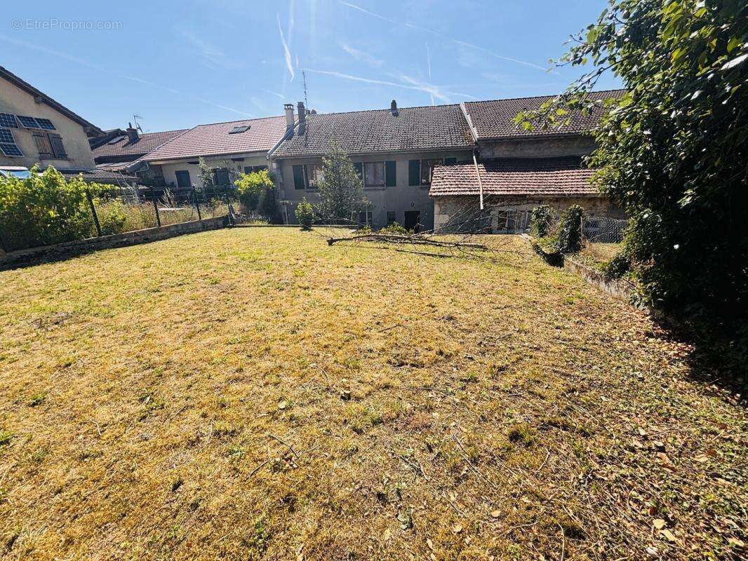 Maison 9p 227m2 avec garage et jardin - photo 9