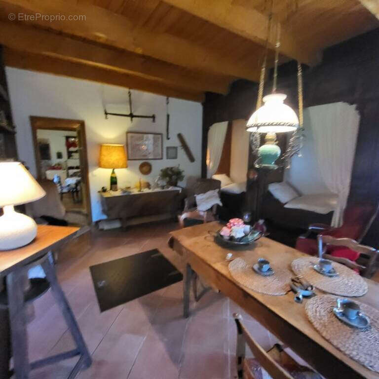 Maison à ALLANCHE