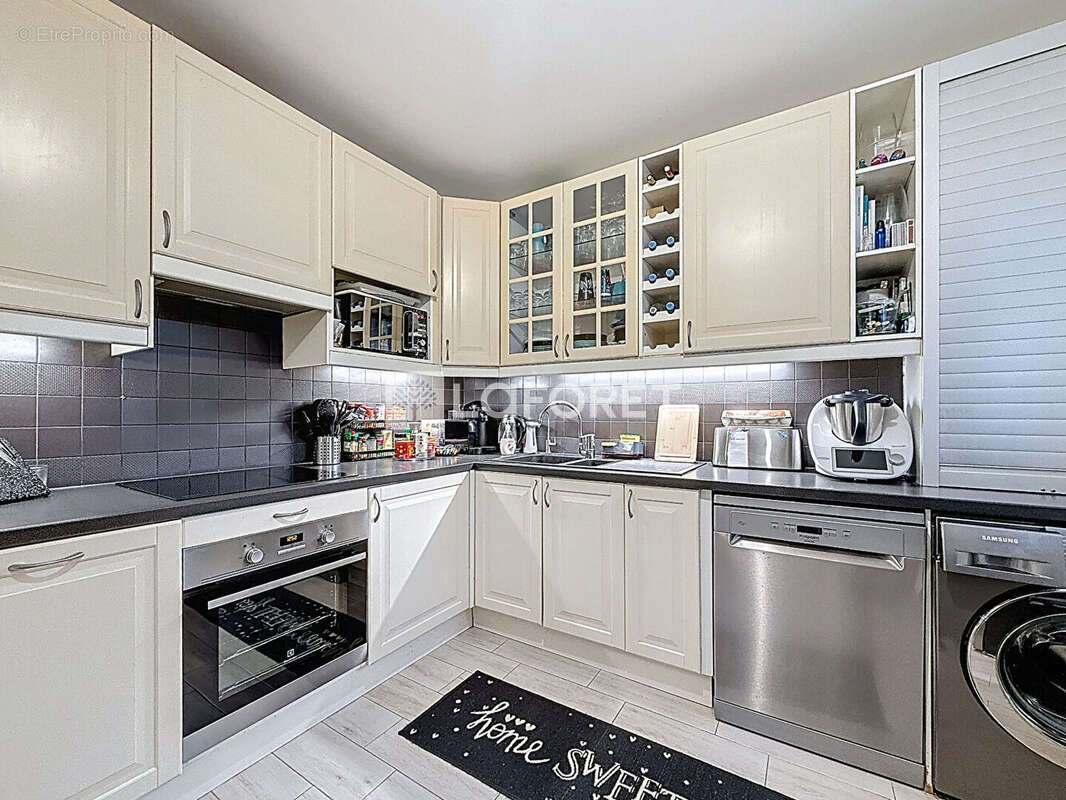 Maison à SAVIGNY-LE-TEMPLE