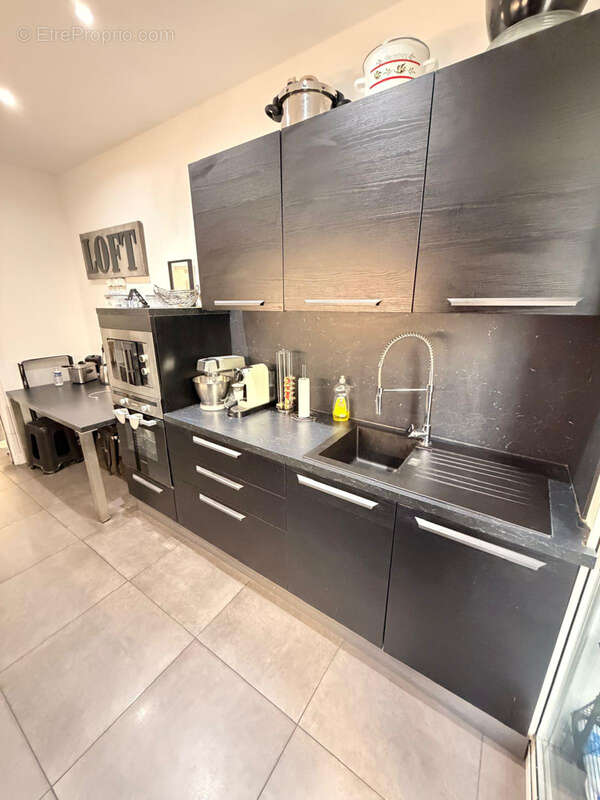 Appartement à MARSEILLE-8E