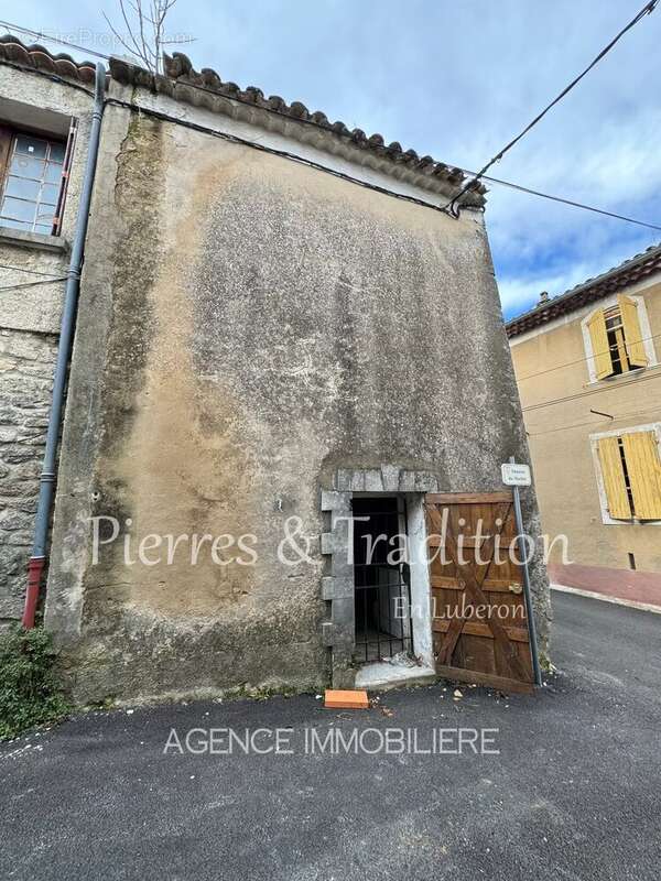 Appartement à CERESTE