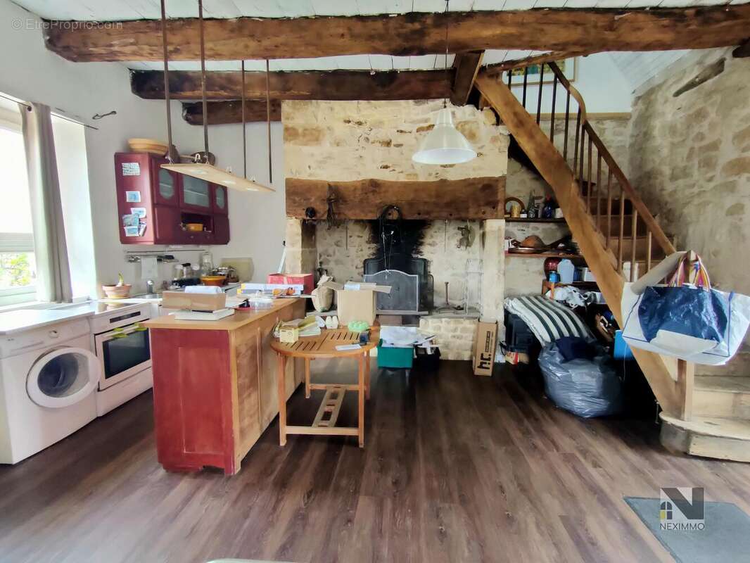 n°3 - Maison à ANLHIAC