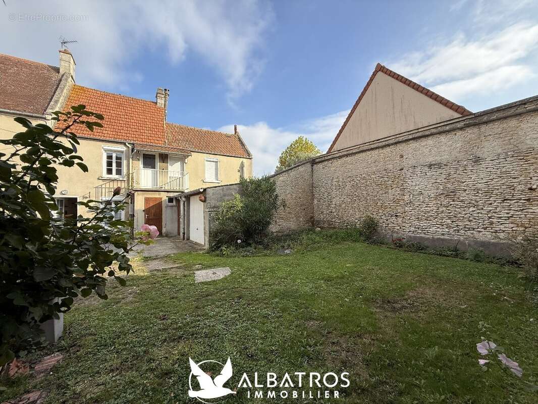 Maison à OUISTREHAM