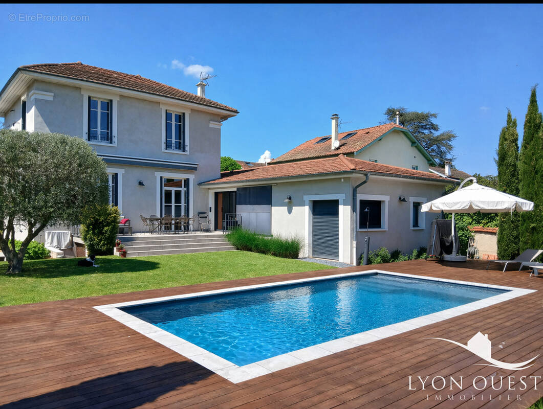 Maison à TASSIN-LA-DEMI-LUNE