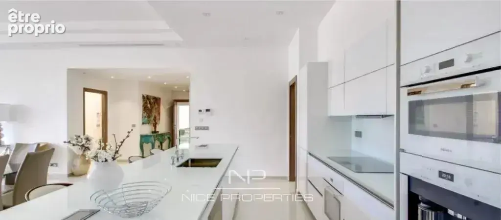Cannes, exceptionnel 6 pièces sur la Croisette avec terrasse de 170 m² - photo 5