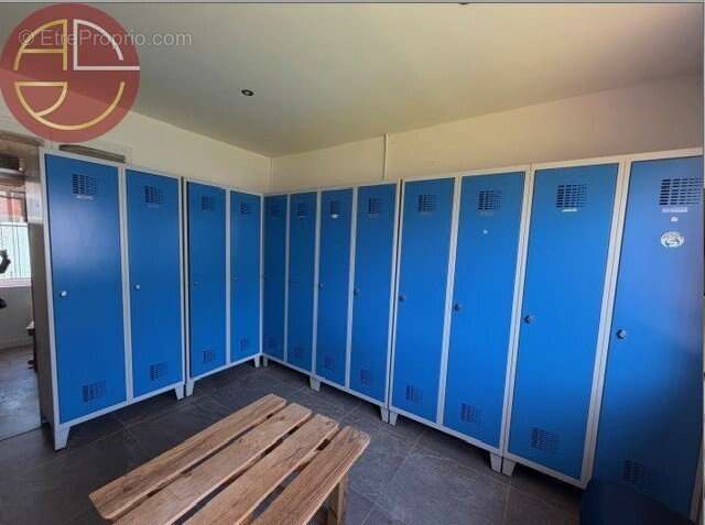 Commerce à BEAUZELLE