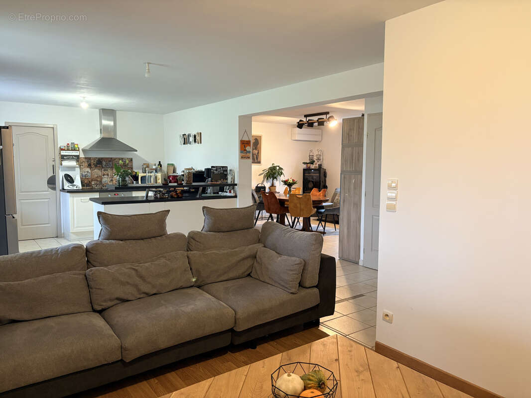 Maison à MARCHEVILLE