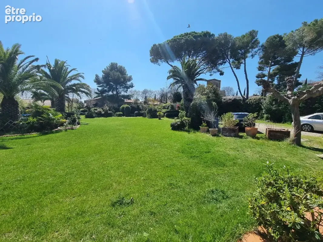TOURBES-Magnifique maison style Hacienda à rénover au cur de Tourbes ! - photo 3